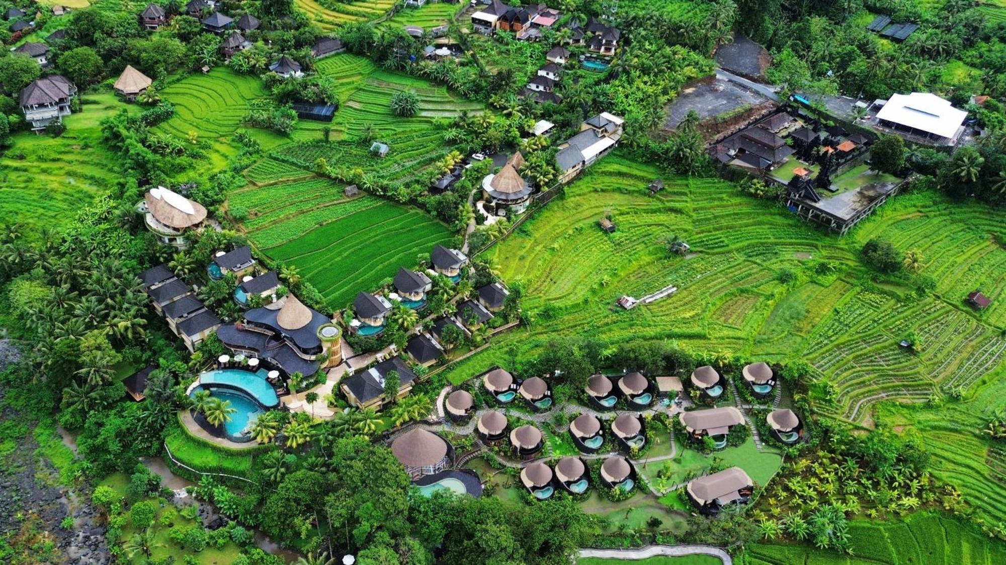 วาปา ดิ อูเม ซิเดเมน Hotel ซิเดอมัน ภายนอก รูปภาพ Aerial view of the resort
