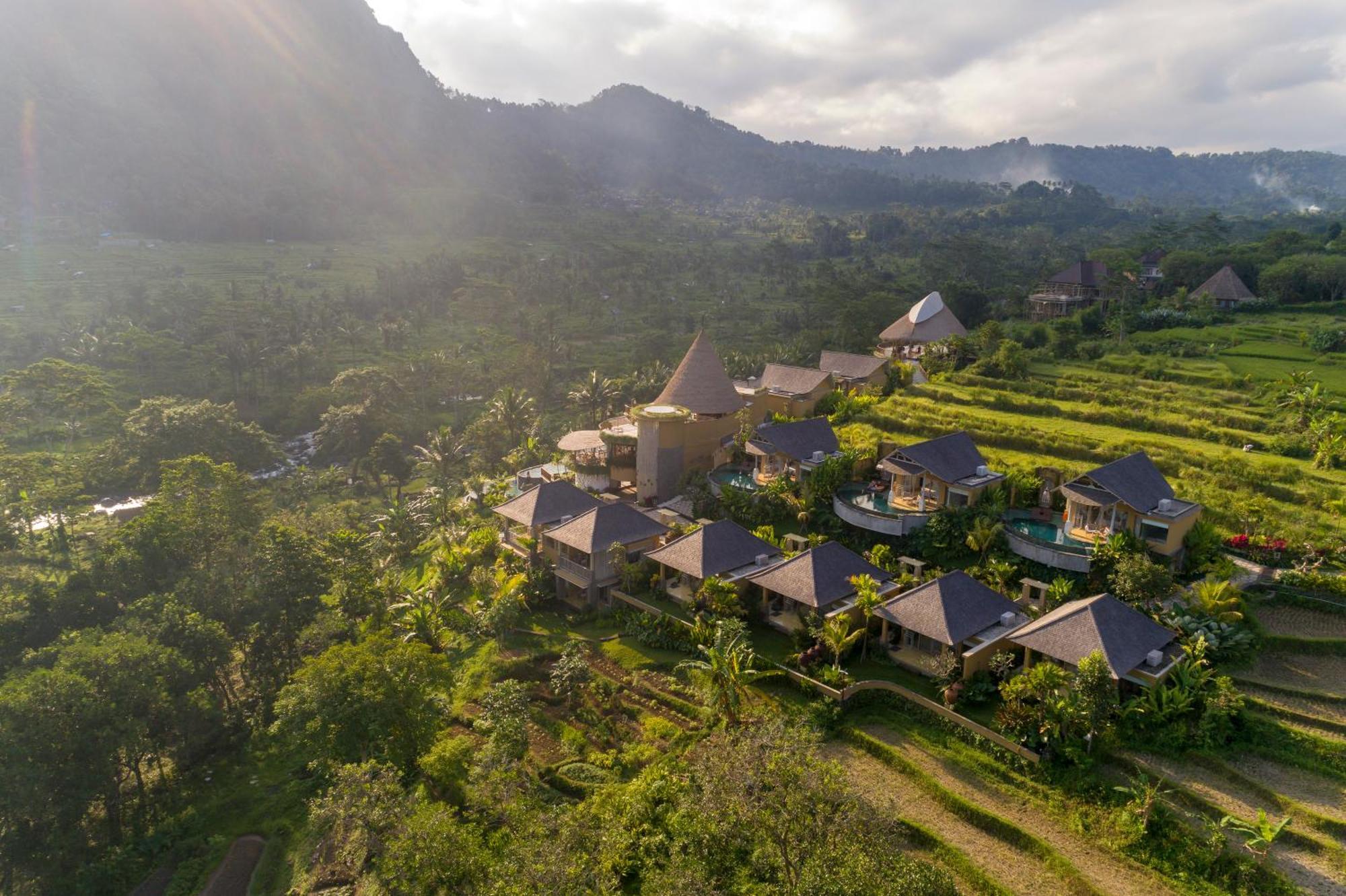 วาปา ดิ อูเม ซิเดเมน Hotel ซิเดอมัน ภายนอก รูปภาพ Aerial view of the resort