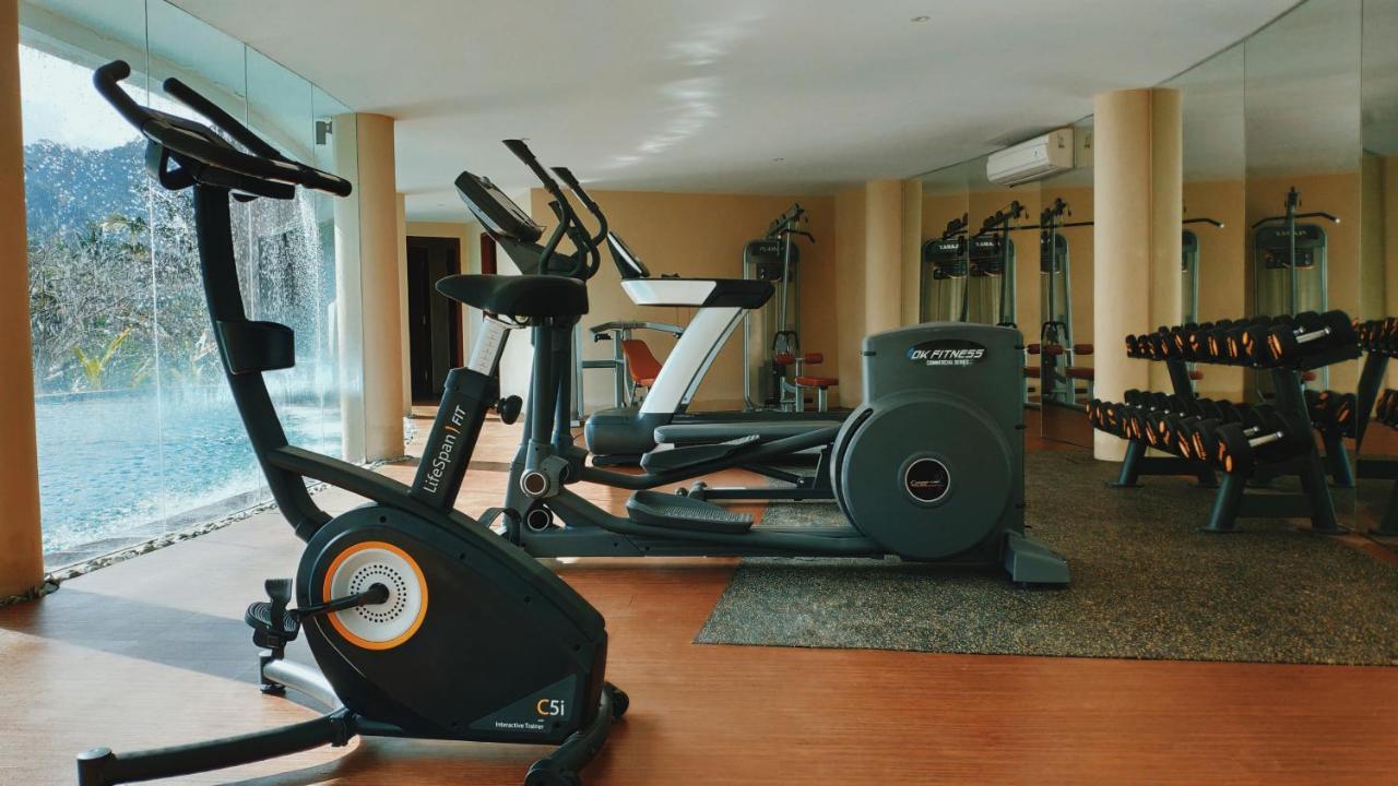 วาปา ดิ อูเม ซิเดเมน Hotel ซิเดอมัน ภายนอก รูปภาพ A gym in a hotel